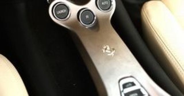 2009 Ferrari California 4.3  第7張相片