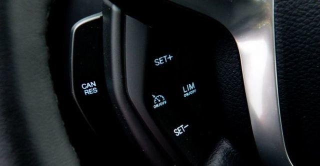 2015 Ford Focus 5D 2.0汽油運動型  第7張相片