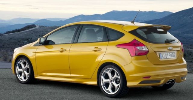 2015 Ford Focus 5D ST  第5張相片