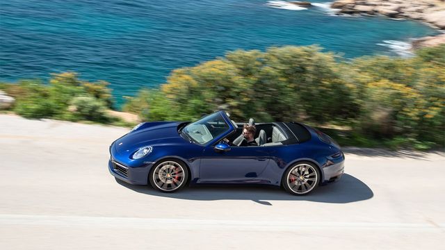 2020 Porsche 911 Carerra 4 S Cabriolet  第1張相片
