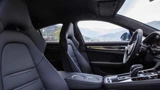 2020 Porsche Panamera V6  第8張相片