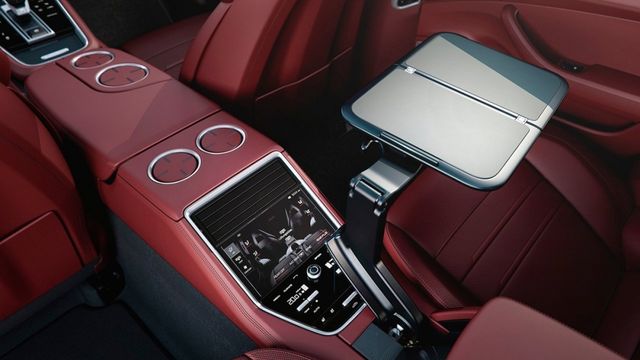 2020 Porsche Panamera 4 Executive  第5張相片