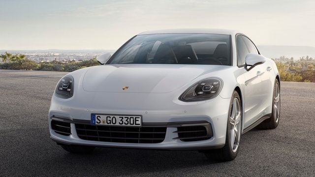 2020 Porsche Panamera 4 E-Hybrid  第3張相片