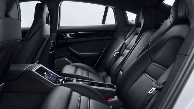 2020 Porsche Panamera 4 E-Hybrid  第9張相片