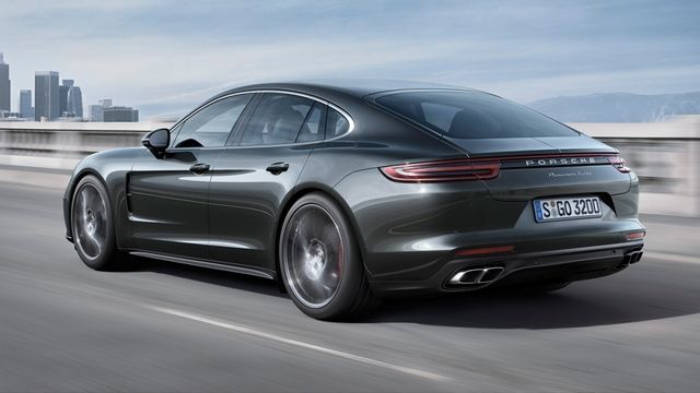 2020 Porsche Panamera Turbo  第2張相片