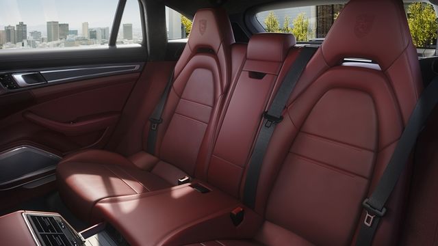 2020 Porsche Panamera Sport Turismo 4 E-Hybrid  第10張相片