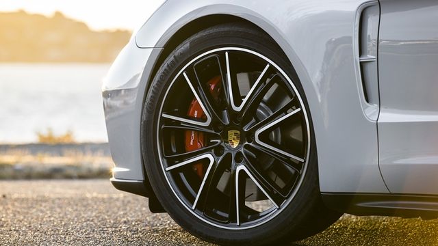 2020 Porsche Panamera Sport Turismo Turbo  第4張相片