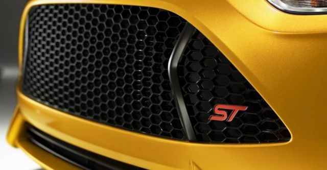 2014 Ford Focus 5D ST  第7張相片