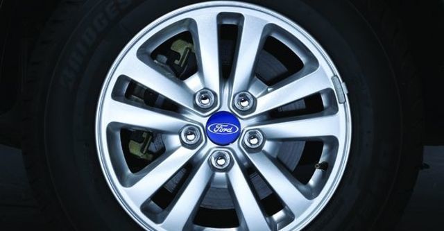 2013 Ford Escape 2.3 2WD XLS  第4張相片