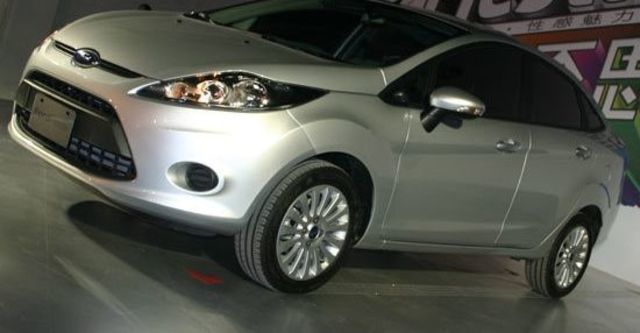 2013 Ford Fiesta 4D 1.6 Powershift時尚版  第1張相片
