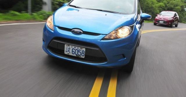 2013 Ford Fiesta 5D 1.4時尚版  第1張相片