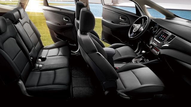 2020 Kia Carens CRDi 柴油旗艦版  第6張相片