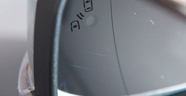 2013 Ford Focus 4D 1.6汽油豪華型  第11張相片