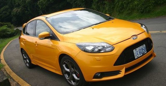 2013 Ford Focus 5D ST  第1張相片