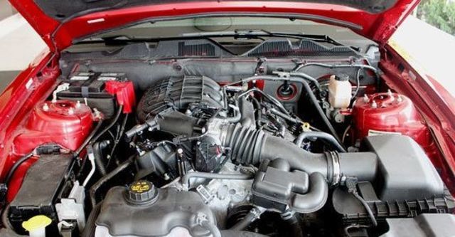 2013 Ford Mustang 3.7 V6  第8張相片