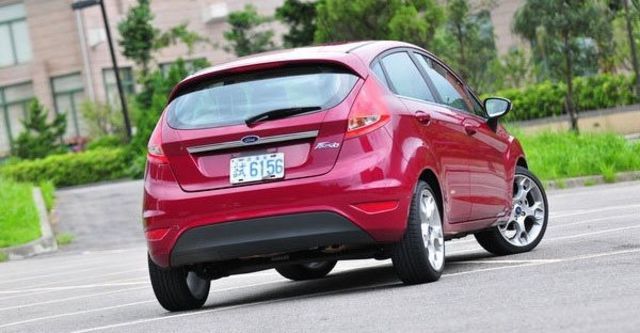2012 Ford Fiesta 5D 1.6 Titanium運動版  第3張相片