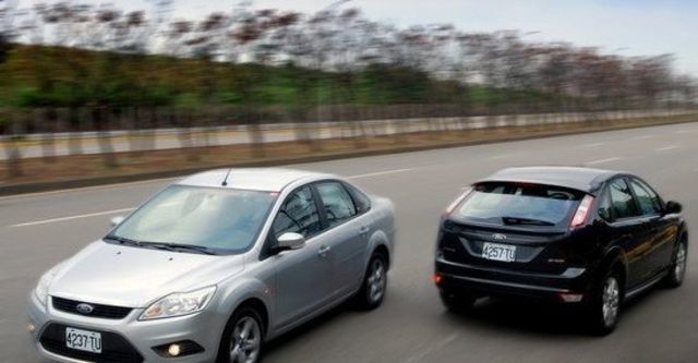 2012 Ford Focus 4D Ghia 1.8豪華款  第2張相片