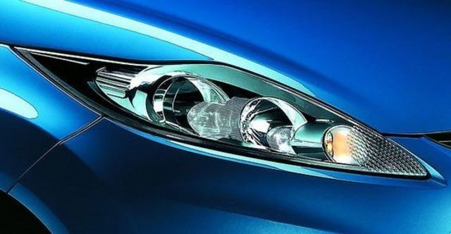 2011 Ford Fiesta 1.4時尚版(鈦銀紫)  第4張相片