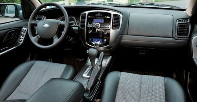 2010 Ford Escape 2.3 4WD  第9張相片