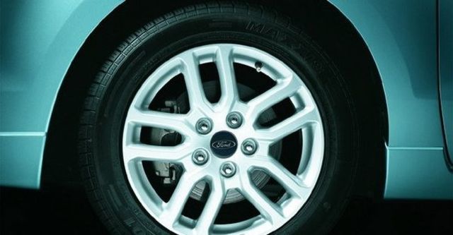 2010 Ford i-Max GLX五人座  第7張相片