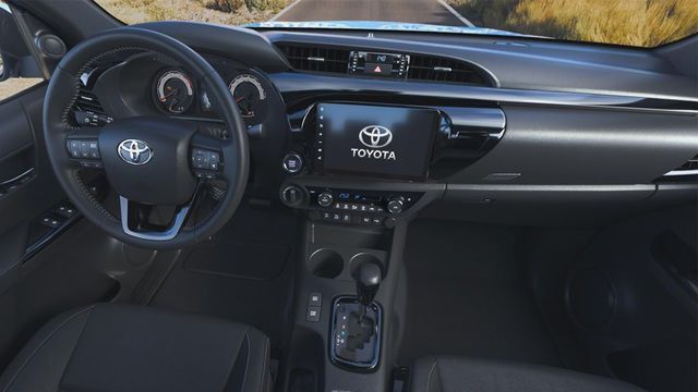 2020 Toyota Hilux 2.8  第9張相片