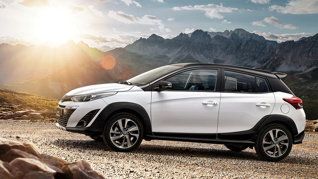 2020 Toyota Yaris Crossover 1.5經典  第1張相片