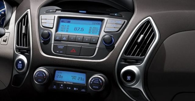 2015 Hyundai ix35 汽油2.0尊貴  第9張相片