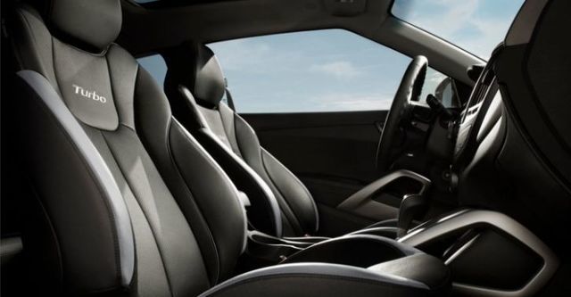 2015 Hyundai Veloster 1.6 Turbo GDi  第9張相片