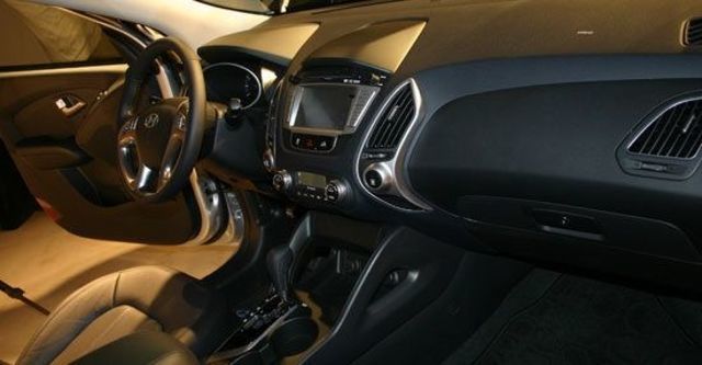 2013 Hyundai ix35 2.0 VG Turbo旗艦型  第3張相片
