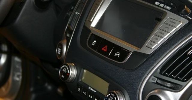 2013 Hyundai ix35 2.0 VG Turbo旗艦型  第11張相片