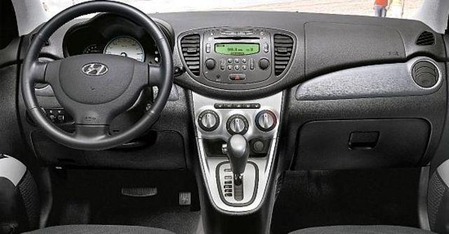 2010 Hyundai i10 手排款  第6張相片