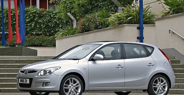 2010 Hyundai i30 豪華型  第3張相片