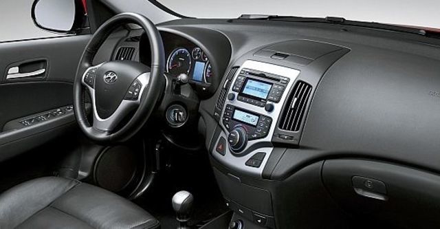 2010 Hyundai i30 豪華型  第5張相片