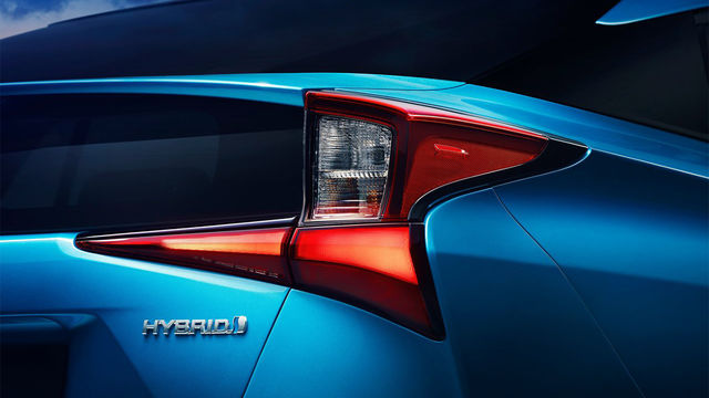 2020 Toyota Prius Hybrid 1.8  第3張相片