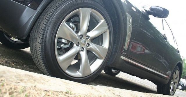 2015 Infiniti QX70 3.7 V6旗艦款  第4張相片