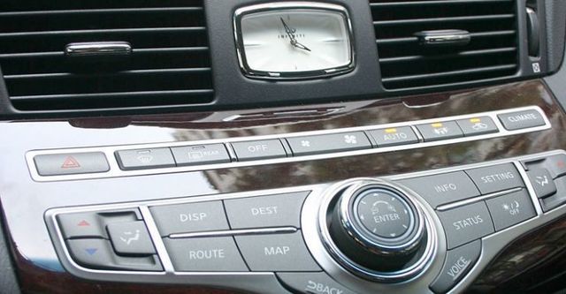 2014 Infiniti Q70 2.5 V6 Premium  第9張相片
