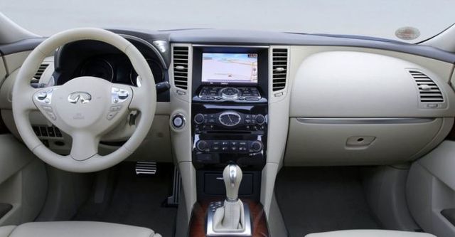 2014 Infiniti QX70 5.0 V8 S規  第5張相片