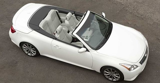 2011 Infiniti G Convertible 37  第11張相片