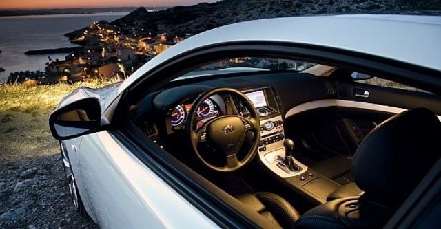 2011 Infiniti G Coupe 37  第7張相片