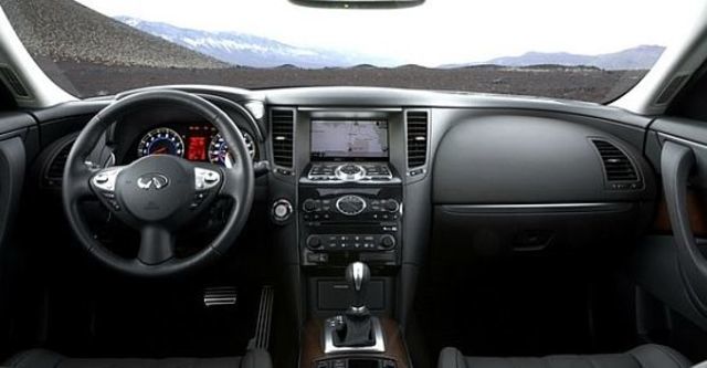 2010 Infiniti FX 35 Premium  第8張相片