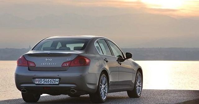 2010 Infiniti G Sedan 37  第3張相片