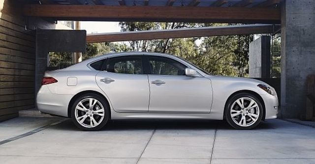2010 Infiniti M 25 Premium  第4張相片