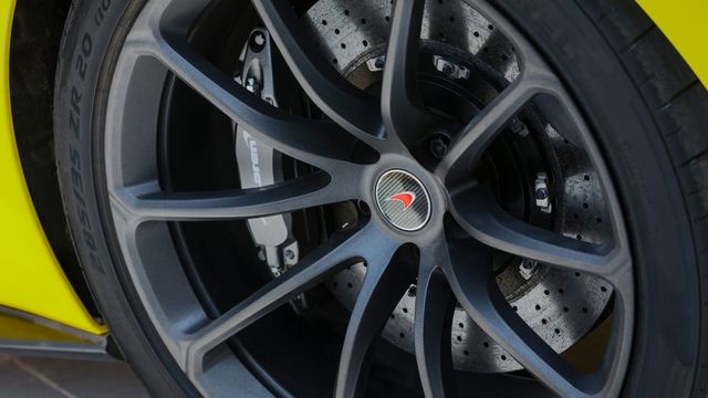 2020 McLaren 570 S Spider V8  第4張相片