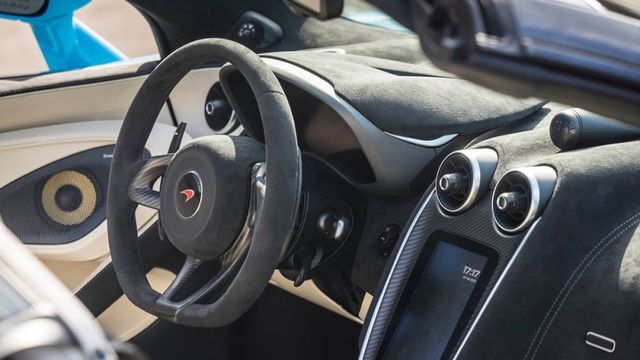 2020 McLaren 570 S Spider V8  第8張相片