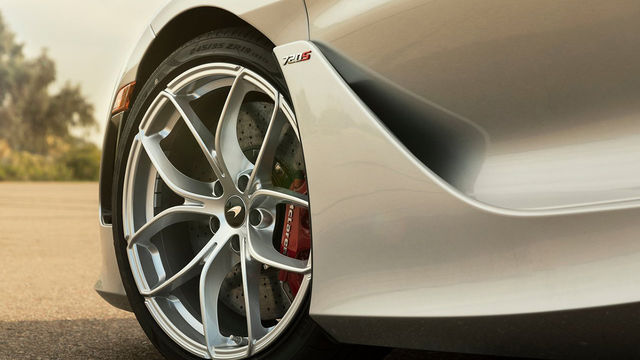 2020 McLaren 720 S Spider V8  第6張相片