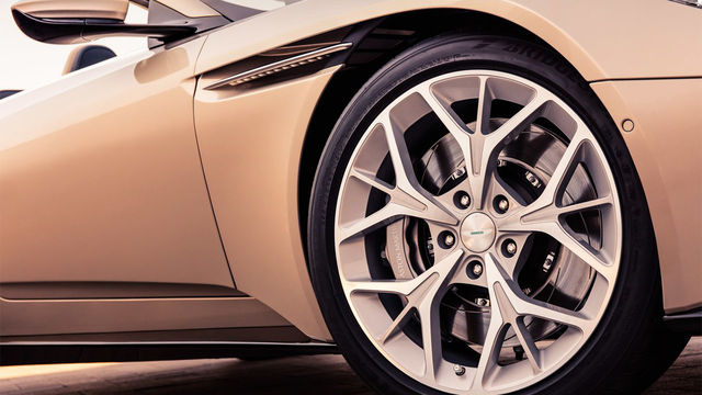2020 Aston Martin DB11 Volante 4.0 V8  第5張相片