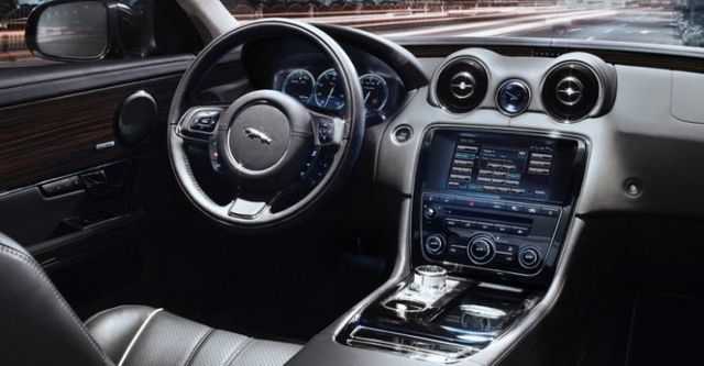 2015 Jaguar XJ Luxury  第7張相片