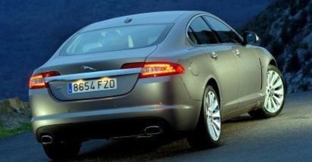 2011 Jaguar XF 3.0 TDV6 Premium  第8張相片