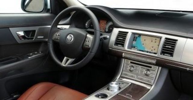 2011 Jaguar XF 3.0 V6 Luxury  第10張相片