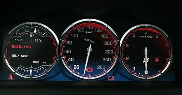 2011 Jaguar XJ 3.0 SuperV6 LWB Premium  第6張相片